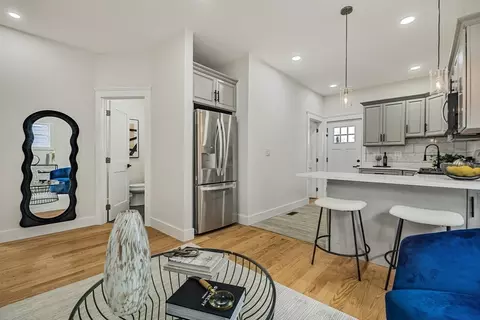 Entry Way - 147 Jefferson Ave, Everett, MA 02149 photo 2 of 3