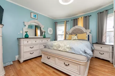 Bedroom - 56 Vernal St, Everett, MA 02149 photo 5 of 8