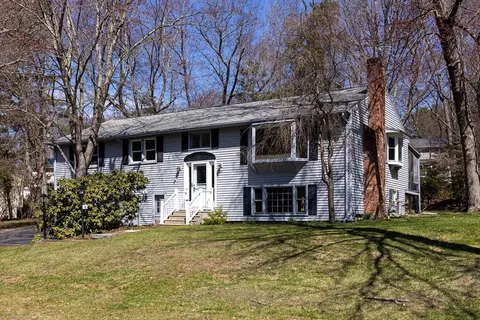 18 Byard Ln, Westborough, MA 01581