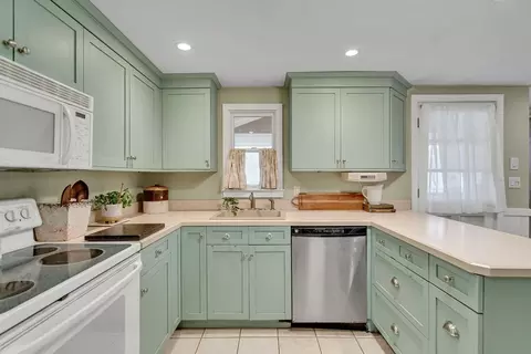 55 Fuller St, Dedham, MA 02026 photo 19