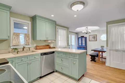 55 Fuller St, Dedham, MA 02026 photo 16
