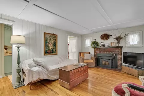 55 Fuller St, Dedham, MA 02026 photo 4