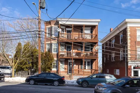 69 Harbor St, Salem, MA 01970
