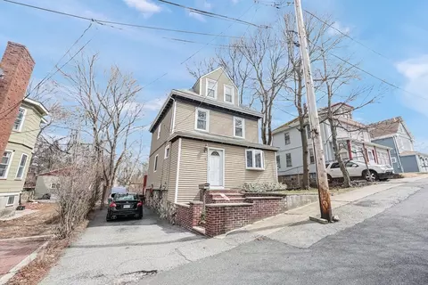 8 Johnston Ter, Saugus, MA 01906