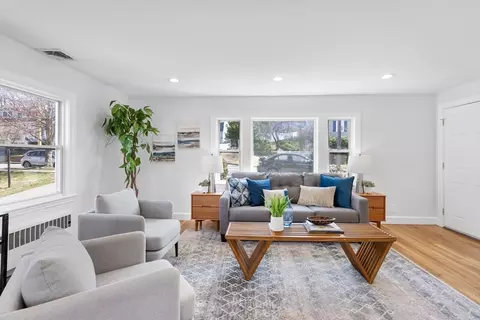 39 Wilson Ave #39, Watertown, MA 02472
