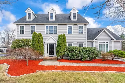 11 Fiddle Neck Ln, Southborough, MA 01772