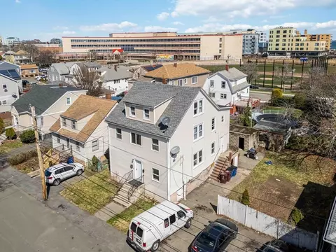 26 Curtis Rd, Revere, MA 02151