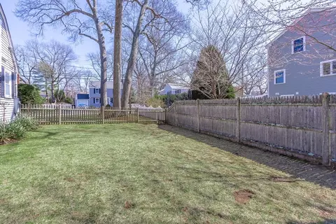 Exterior - 16 Hampton Rd, Natick, MA 01760 photo 6 of 9