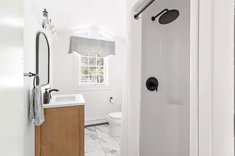 Bath - 16 Hampton Rd, Natick, MA 01760 photo 3 of 4