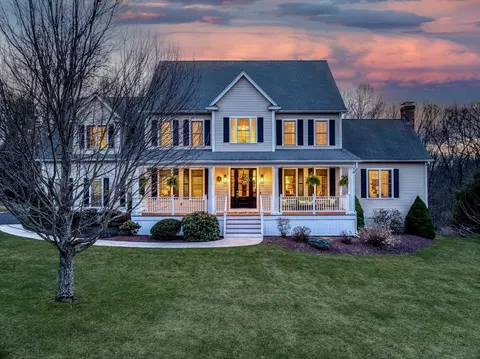 31 Magnolia Ln, Grafton, MA 01536