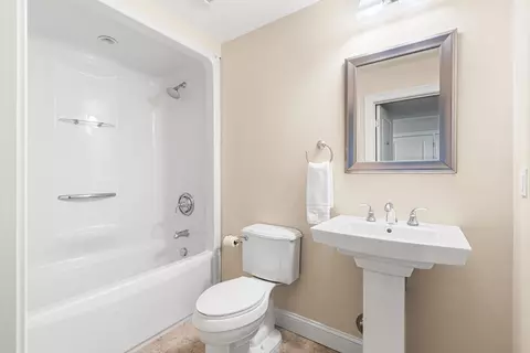 7 Courtyard Pl #7, Reading, MA 01867 photo 36