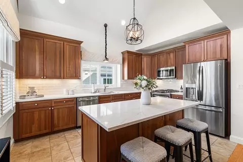 7 Courtyard Pl #7, Reading, MA 01867 photo 7