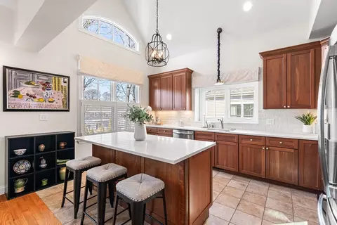 7 Courtyard Pl #7, Reading, MA 01867 photo 6