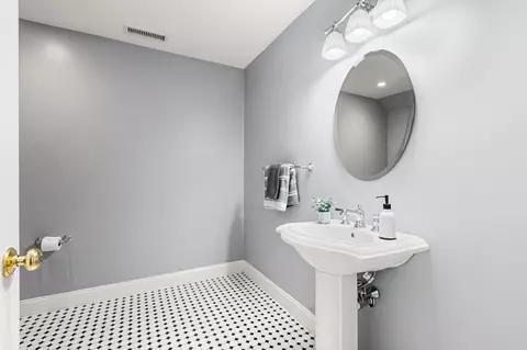 7 Courtyard Pl #7, Reading, MA 01867 photo 30