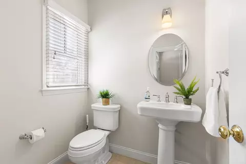 7 Courtyard Pl #7, Reading, MA 01867 photo 24