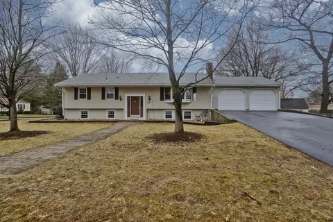 312 Dutchess St, Springfield, MA 01129