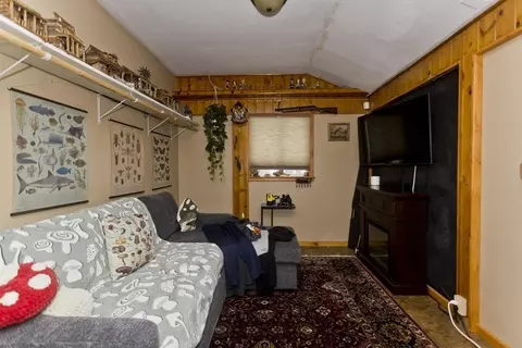 53 Gail St, Springfield, MA 01108 photo 8