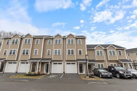 7 Gorham St #59, Chelmsford, MA 01824