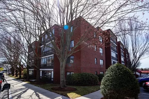 180 Green St #511, Melrose, MA 02176