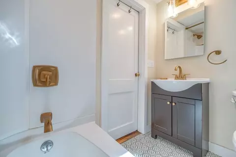 27 Bryan Ave, Easthampton, MA 01027 photo 22
