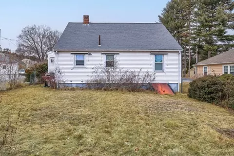 Exterior - 8 Ware St, Worcester, MA 01602 photo 2 of 3