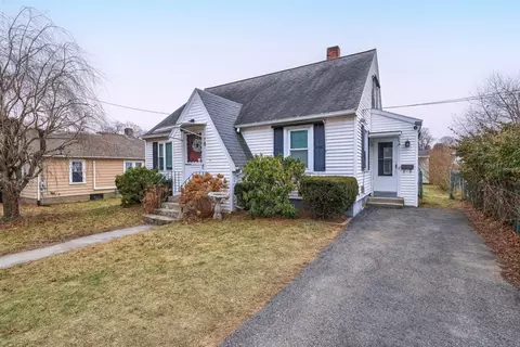 8 Ware St, Worcester, MA 01602