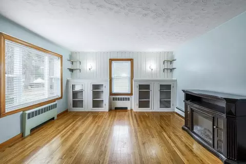 Living - 8 Ware St, Worcester, MA 01602 photo 3 of 3