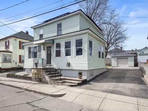 30 Delard St, Lowell, MA 01850