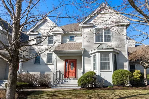 1111 Beacon St #3, Newton, MA 02461