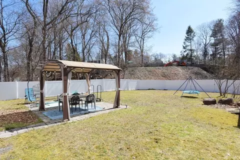 31 Pine St, Natick, MA 01760 photo 42