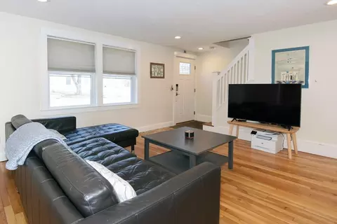 31 Pine St, Natick, MA 01760 photo 4