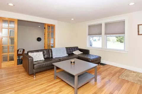 31 Pine St, Natick, MA 01760 photo 6