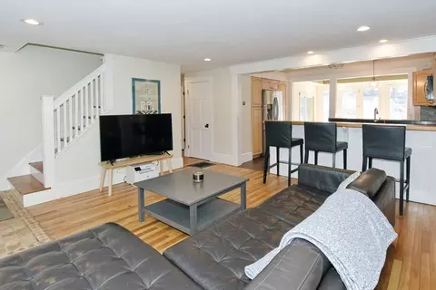 31 Pine St, Natick, MA 01760 photo 5