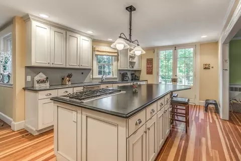 6 Chanticleer Dr, Beverly, MA 01915 photo 15