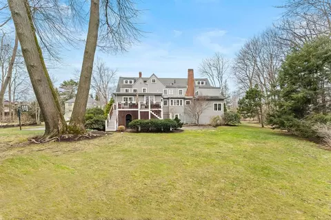6 Chanticleer Dr, Beverly, MA 01915 photo 4