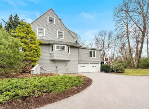 6 Chanticleer Dr, Beverly, MA 01915 photo 5