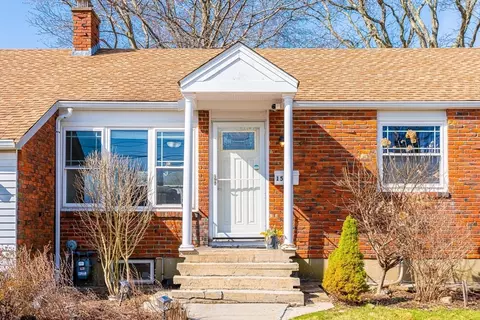 153 Circle Dr, Waltham, MA 02452