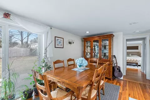 Dining - 59 Wapping Rd, Kingston, MA 02364 photo 4 of 4