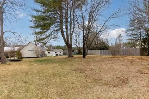 Exterior - 59 Wapping Rd, Kingston, MA 02364 photo 2 of 4
