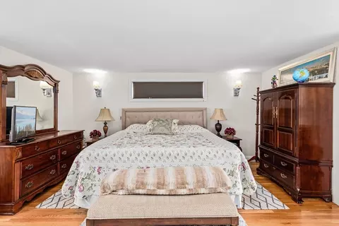 Bedroom - 59 Wapping Rd, Kingston, MA 02364 photo 1 of 7