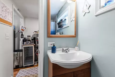 Bath - 59 Wapping Rd, Kingston, MA 02364 photo 2 of 2