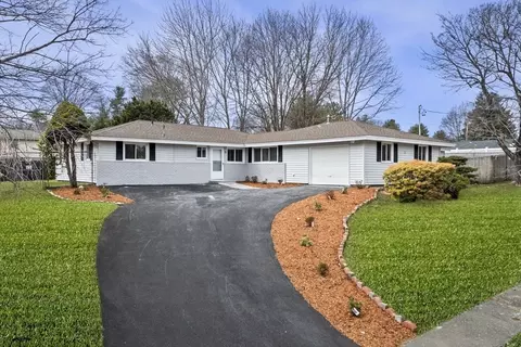 3 Blackstone St, Peabody, MA 01960