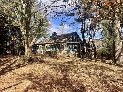 28 Indian Neck Rd, Wareham, MA 02571 photo 4