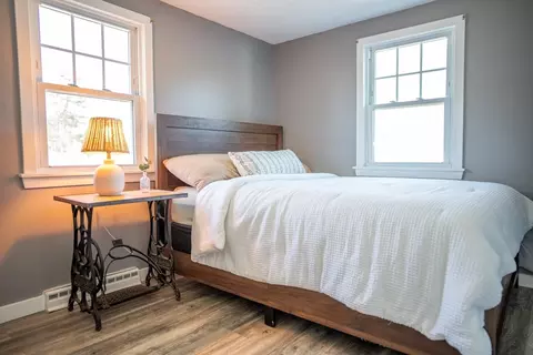 Bedroom - 10 Marilyn Rd, Bourne, MA 02532 photo 2 of 3