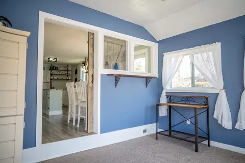 Entry Way - 10 Marilyn Rd, Bourne, MA 02532 photo 1 of 4