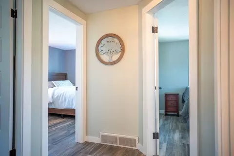 Entry Way - 10 Marilyn Rd, Bourne, MA 02532 photo 4 of 4