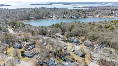 View/Area - 10 Marilyn Rd, Bourne, MA 02532 photo 4 of 4