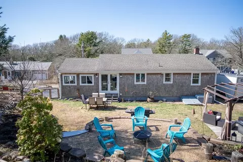 Exterior - 10 Marilyn Rd, Bourne, MA 02532 photo 3 of 4