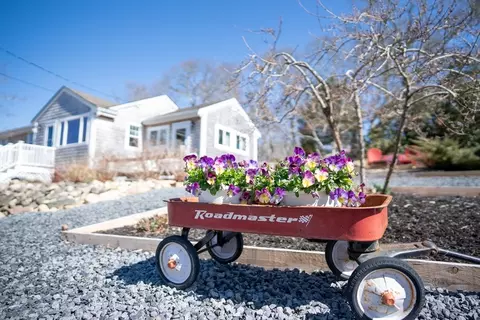 Exterior - 10 Marilyn Rd, Bourne, MA 02532 photo 1 of 4