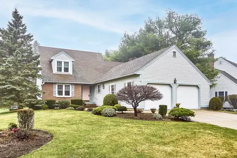 54 Phillips Cmn, North Andover, MA 01845